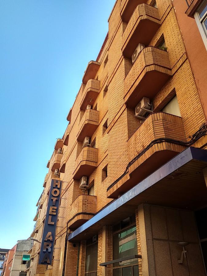 Hotel Nuevo Ara Caces エクステリア 写真